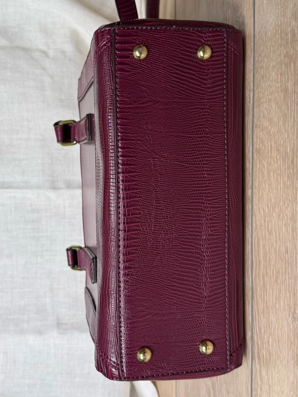 Anne Klein stylish wine